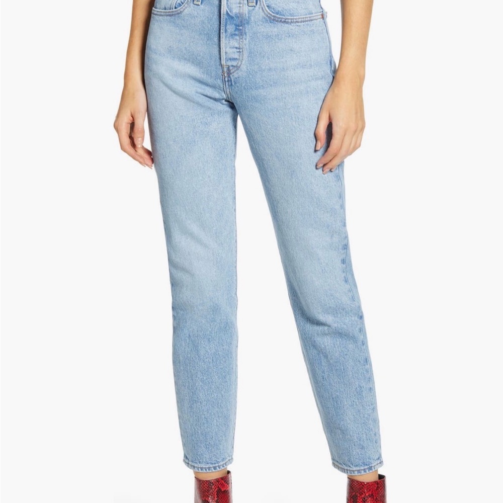 Levi’s Wedgie Icon Fit High Waist Jeans in Tango Light